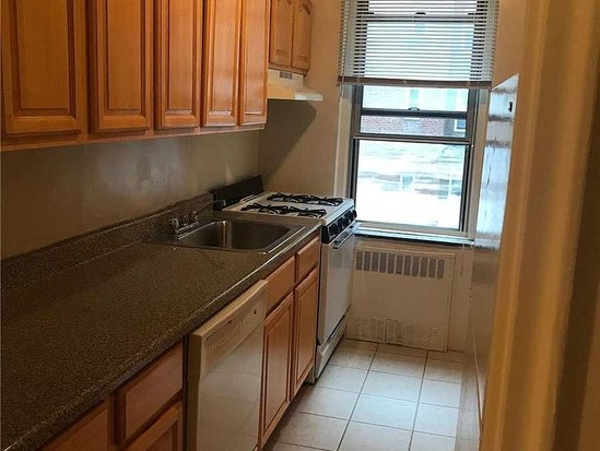 Condo for Sale Rego Park, Queens