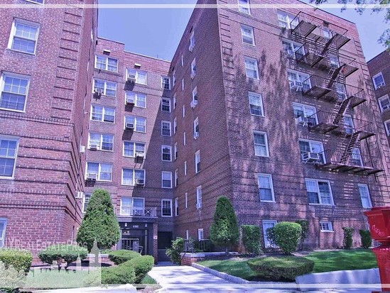 Condo for Sale Rego Park, Queens