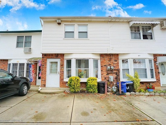 Single-family for Sale Richmond Town, Staten Island