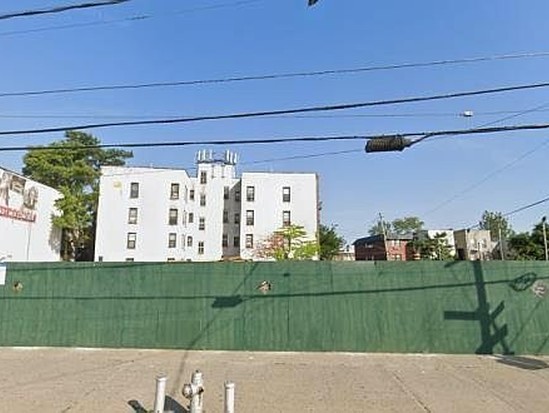 Single-family for Sale Borough Park, Brooklyn