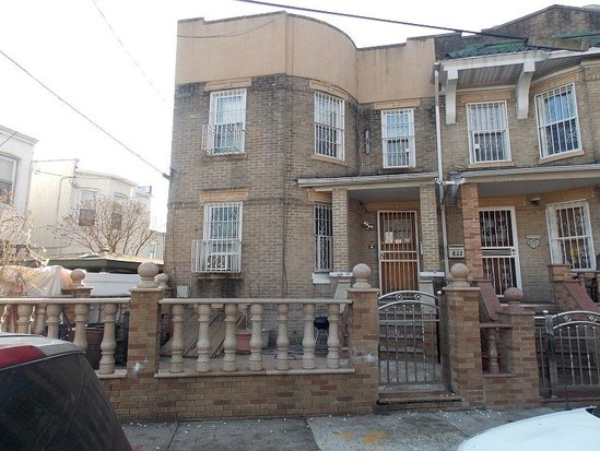 Single-family for Pre-foreclosure / auction East New York, Brooklyn