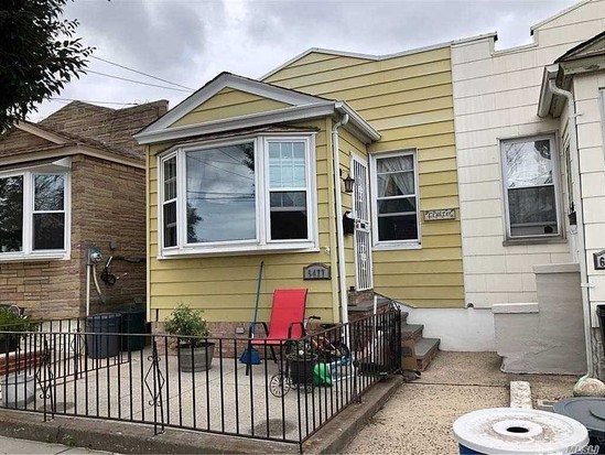 Single-family for Sale Maspeth, Queens