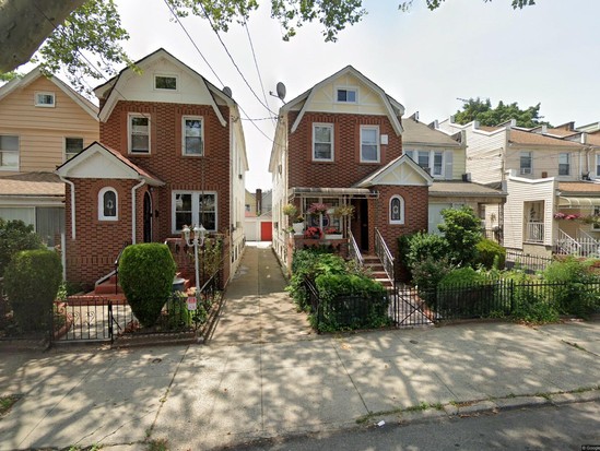 Single-family for Pre-foreclosure East Flatbush, Brooklyn