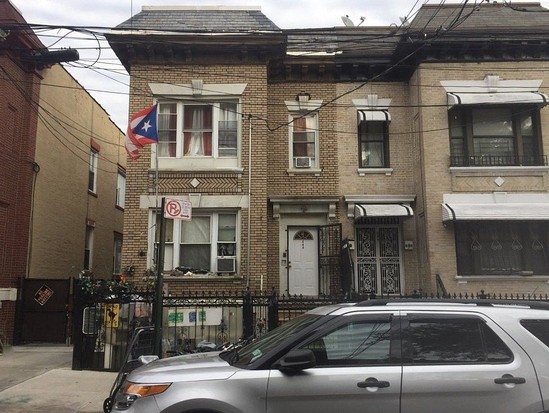 Single-family for Pre-foreclosure / auction Hunts Point, Bronx