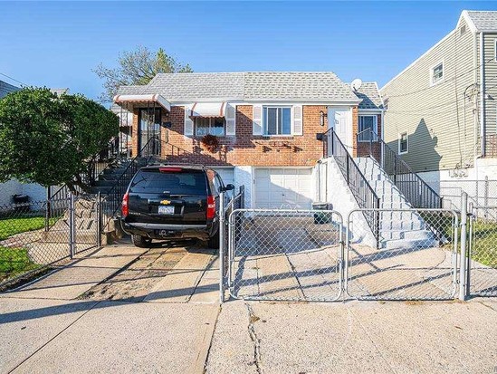 Single-family for Sale Arverne, Queens