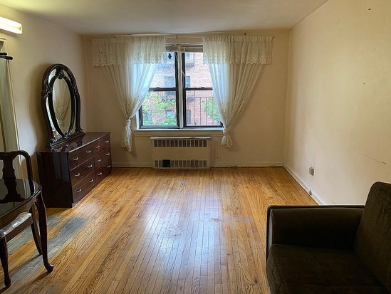 Condo for Sale Forest Hills, Queens