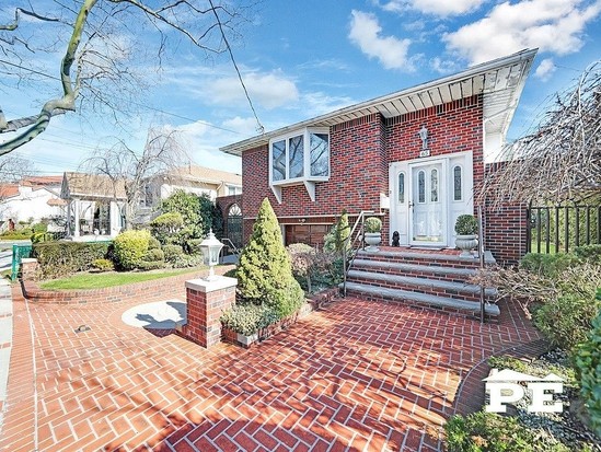 Single-family for Sale Mill Basin, Brooklyn