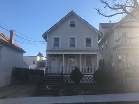 Home for Pre-foreclosure / auction Mariners Harbor, Staten Island