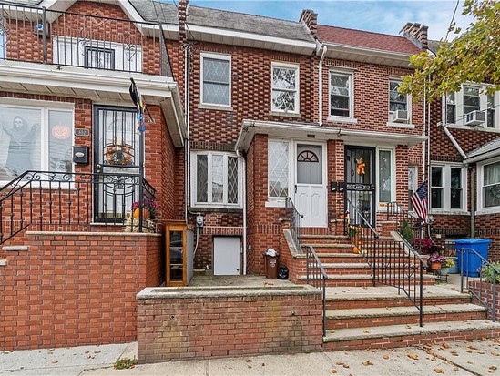 Single-family for Sale Dyker Heights, Brooklyn