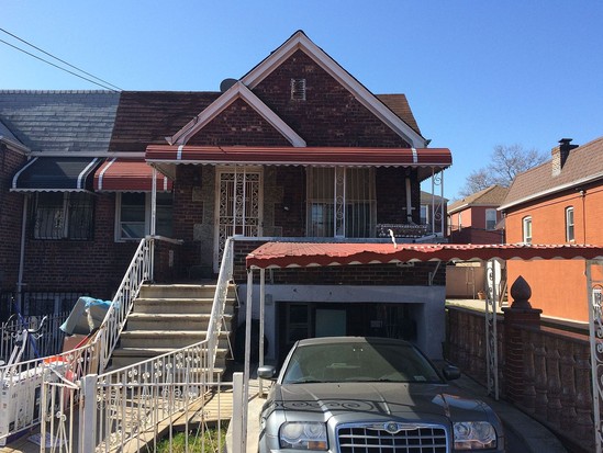 Single-family for Pre-foreclosure / auction Canarsie, Brooklyn