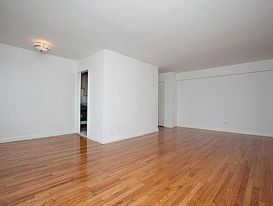 Condo for Sale Forest Hills, Queens