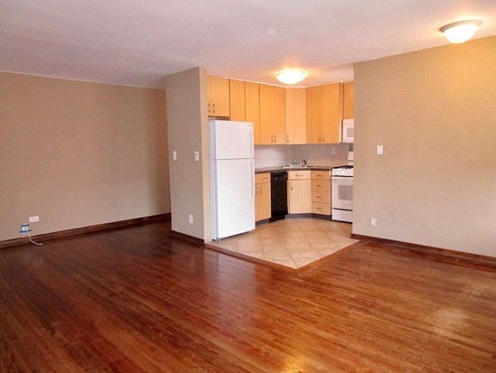 Condo for Sale Forest Hills, Queens