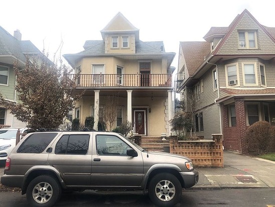 Single-family for Pre-foreclosure / auction Dimtas Park, Brooklyn