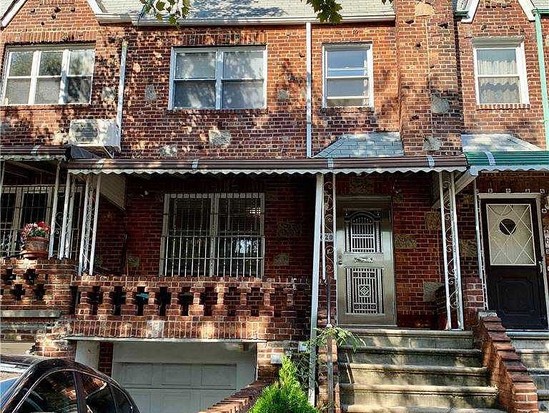 Single-family for Sale Bensonhurst, Brooklyn