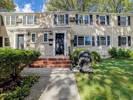 Home for Sale Oakland Gardens, Queens