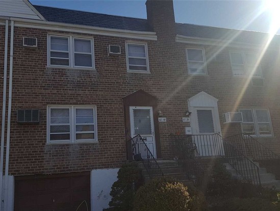 Single-family for Sale Fresh Meadows, Queens