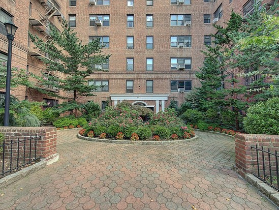 Condo for Sale Forest Hills, Queens