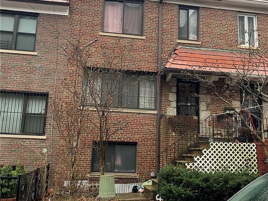 Single-family for Sale Forest Hills, Queens