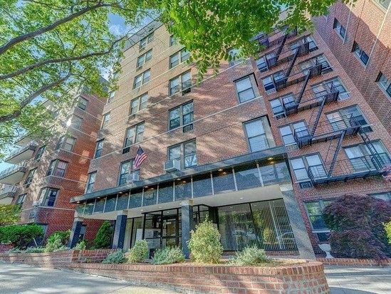 Condo for Sale Forest Hills, Queens