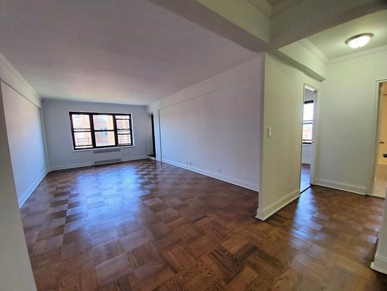 Condo for Sale Forest Hills, Queens