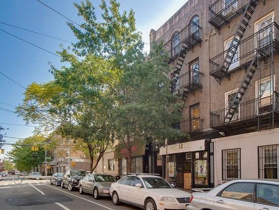 Multi-family for Sale Greenpoint, Brooklyn