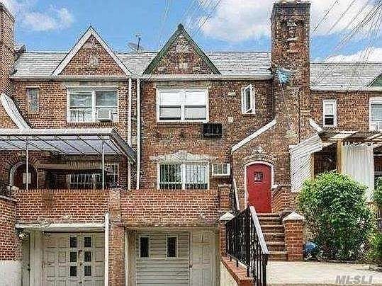 Townhouse for Sale Forest Hills, Queens