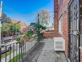 Home for Sale Maspeth, Queens