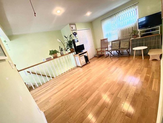 Condo for Sale Oakland Gardens, Queens