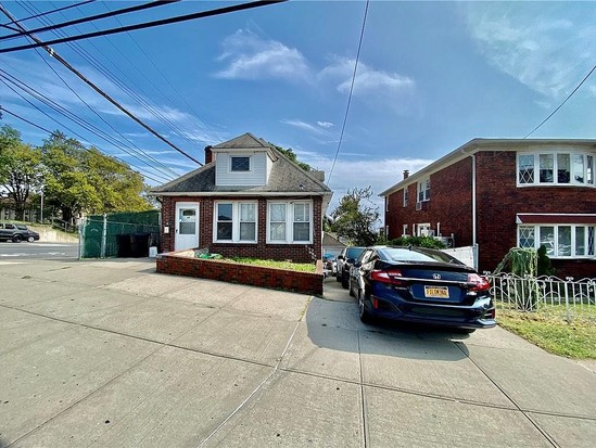 Single-family for Sale South Beach, Staten Island