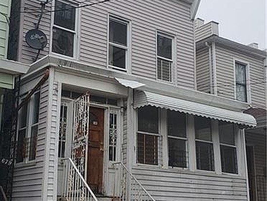 Multi-family for Pre-foreclosure / auction Wakefield, Bronx