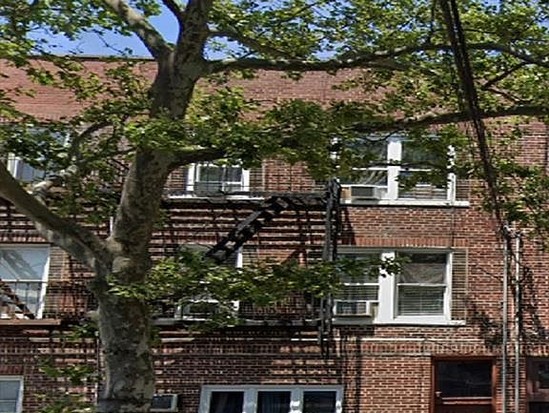 Multi-family for Sale Dyker Heights, Brooklyn