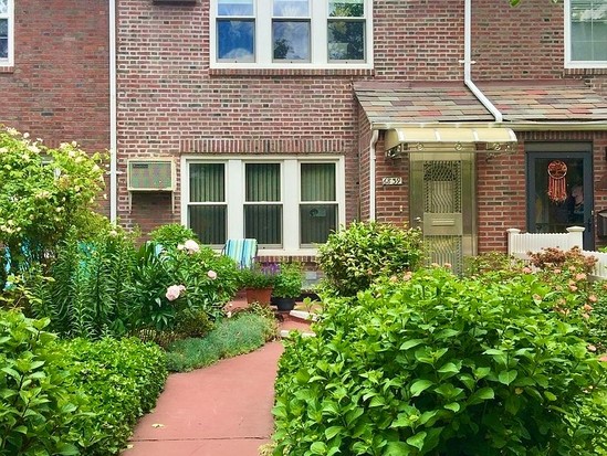 Single-family for Sale Forest Hills, Queens