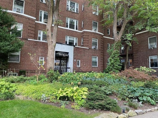 Condo for Sale Forest Hills, Queens