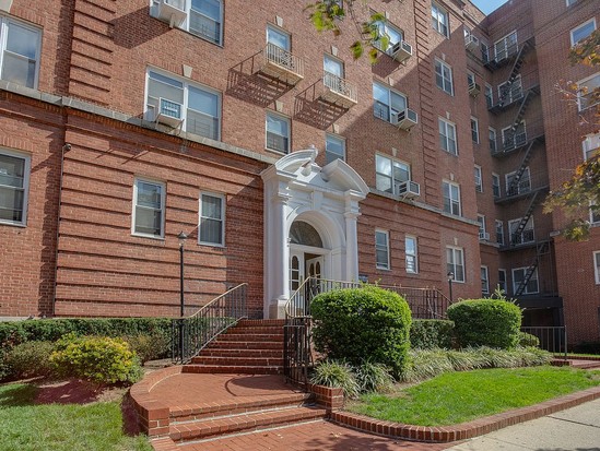 Condo for Sale Forest Hills, Queens