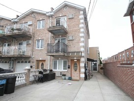 Home for Sale Maspeth, Queens