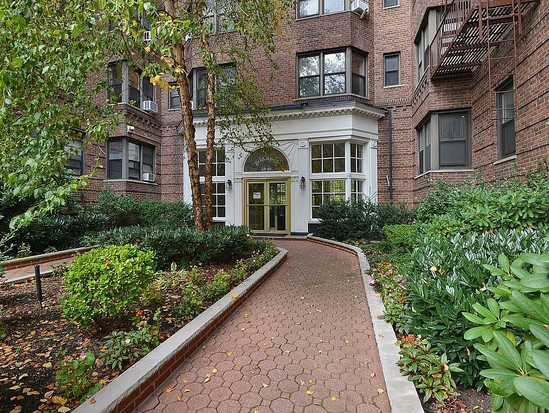 Condo for Sale Forest Hills, Queens