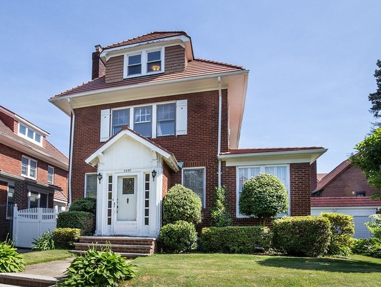 Single-family for Sale Forest Hills, Queens