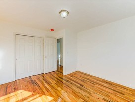 Home for Sale Arverne, Queens