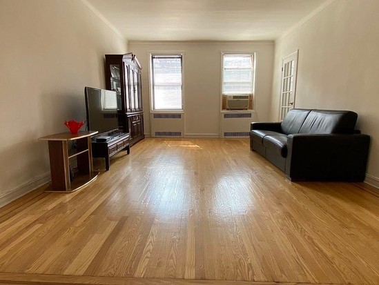 Condo for Sale Forest Hills, Queens