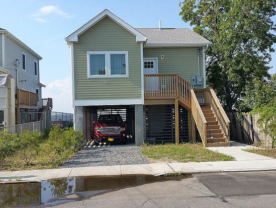 Single-family for Sale Arverne, Queens