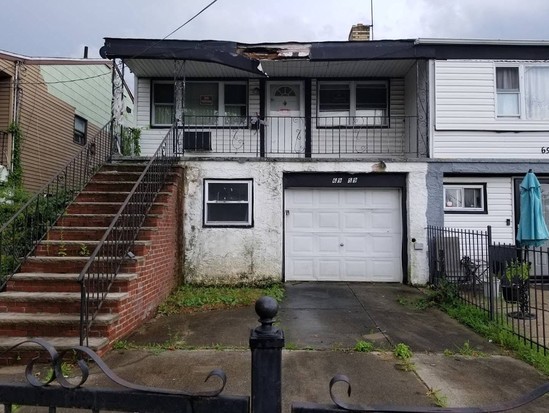 Multi-family for Sale Arverne, Queens