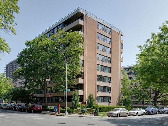 Condo for Sale Whitestone, Queens