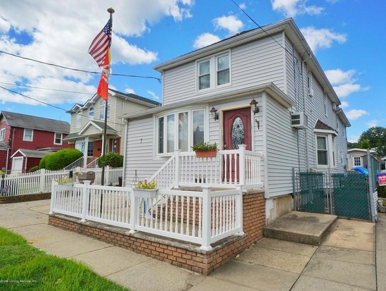 Multi-family for Sale Grant City, Staten Island