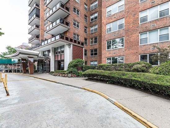 Condo for Sale Forest Hills, Queens