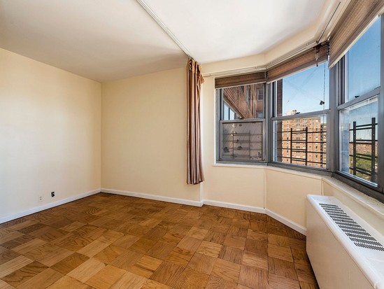 Condo for Sale Forest Hills, Queens