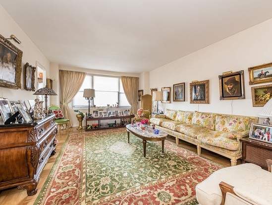 Condo for Sale Forest Hills, Queens