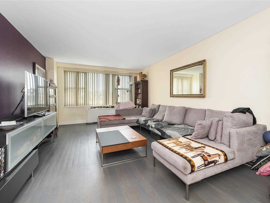 Condo for Sale Forest Hills, Queens