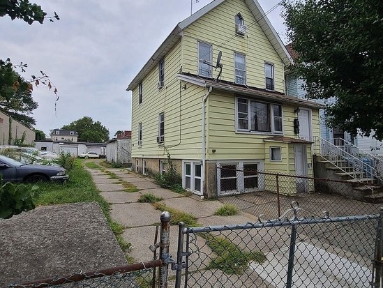 Multi-family for Sale West Brighton, Staten Island