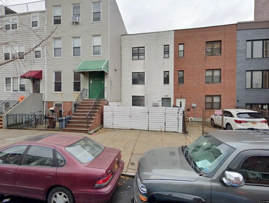 Multi-family for Pre-foreclosure / auction Fort Greene, Brooklyn