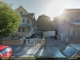 Home for Pre-foreclosure / auction Kensington, Brooklyn